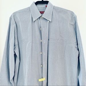 Izod Button Down Ling Sleeve Size Medium Like New